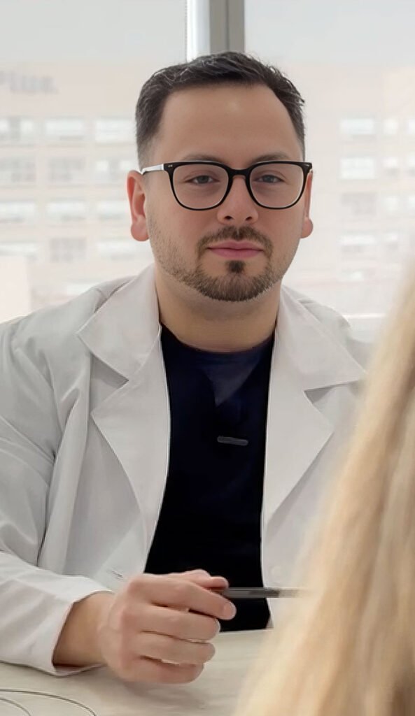 Dr. Miguel Ángel Reyes Caldelas Médico Radiólogo Intervencionista